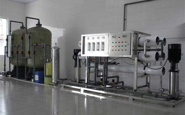 0.5T/時反滲透純凈水設備 0.5T/時反滲透純凈水設備